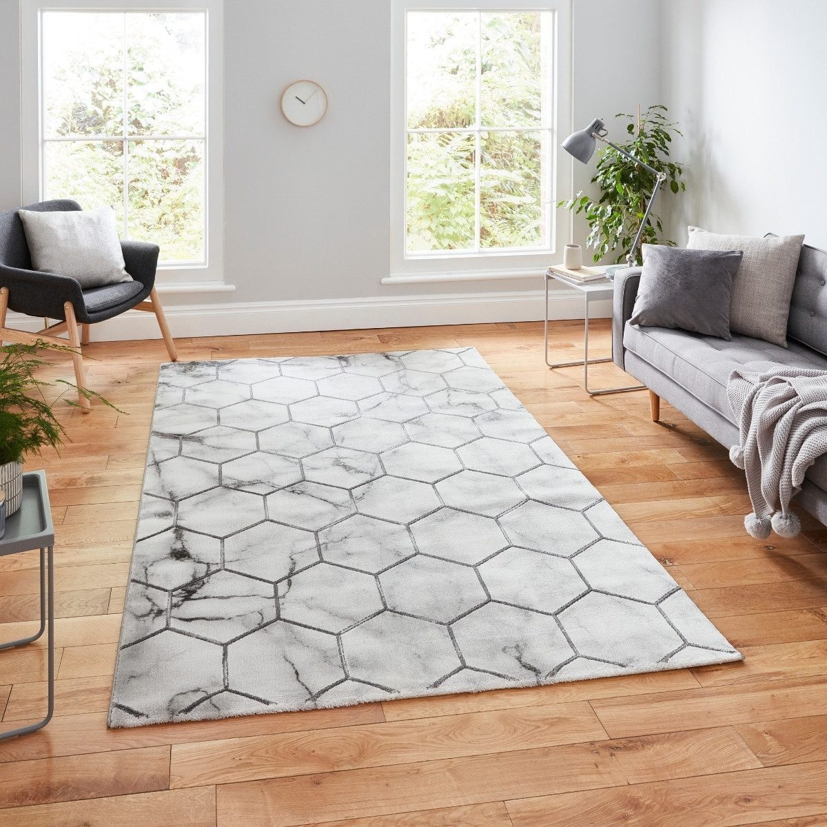 Craft Grey and Silver Hexagon Pattern Area Rug