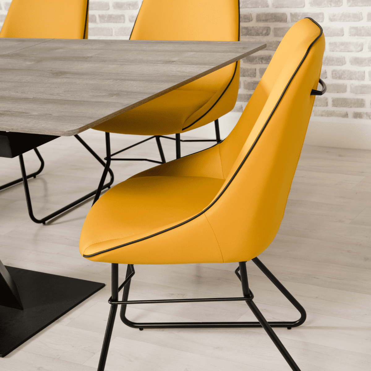 Bray Extendable Dining table 1.2-1.6M - 13