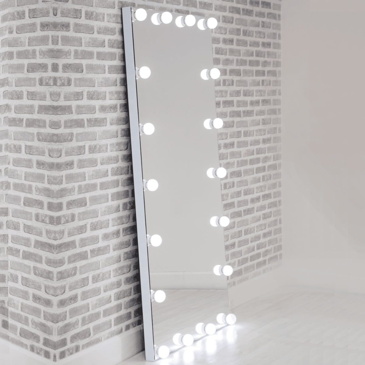 Calabasas Floor LED Mirror 1.8M - 2