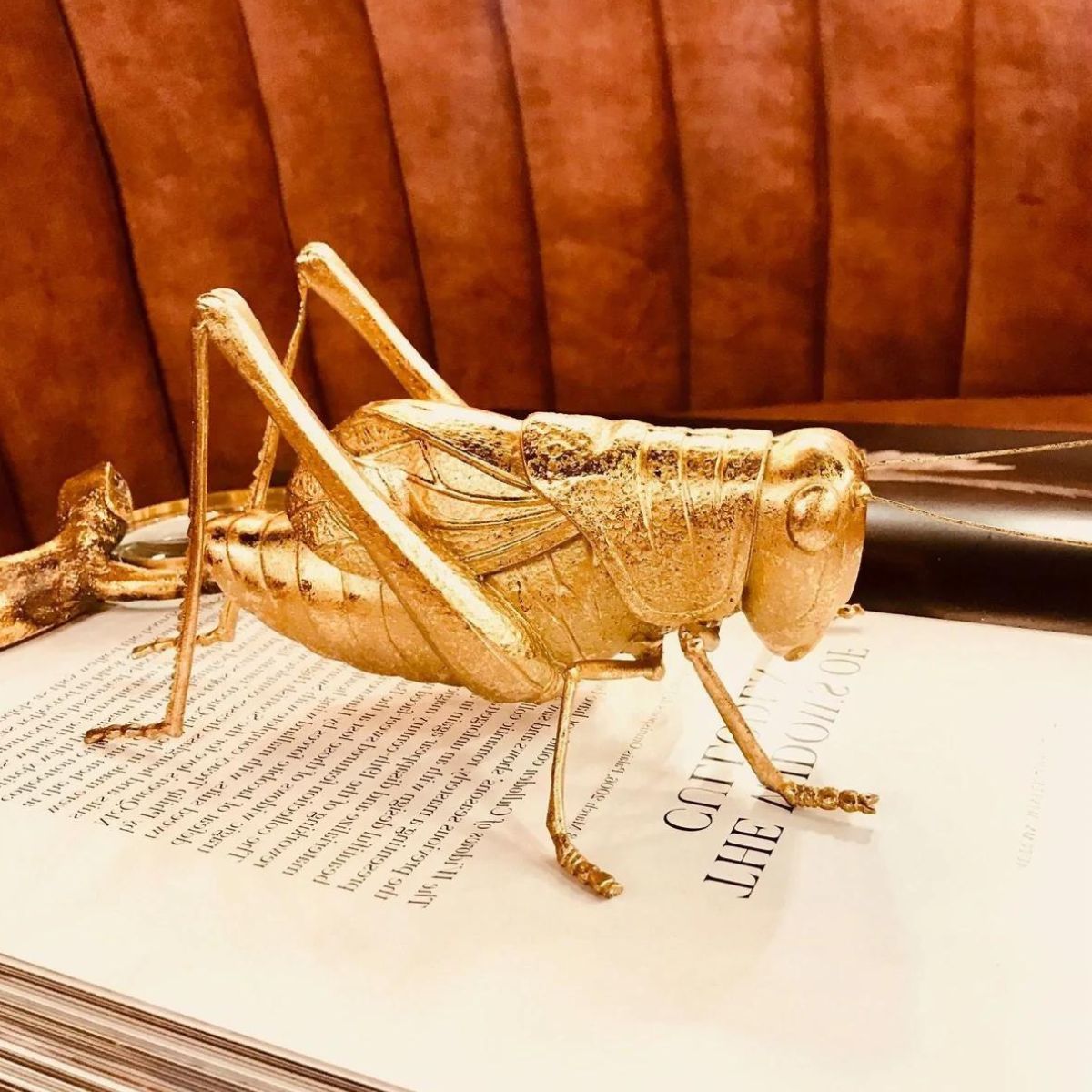 SDA008 - Gold Grasshopper Figurine - 2