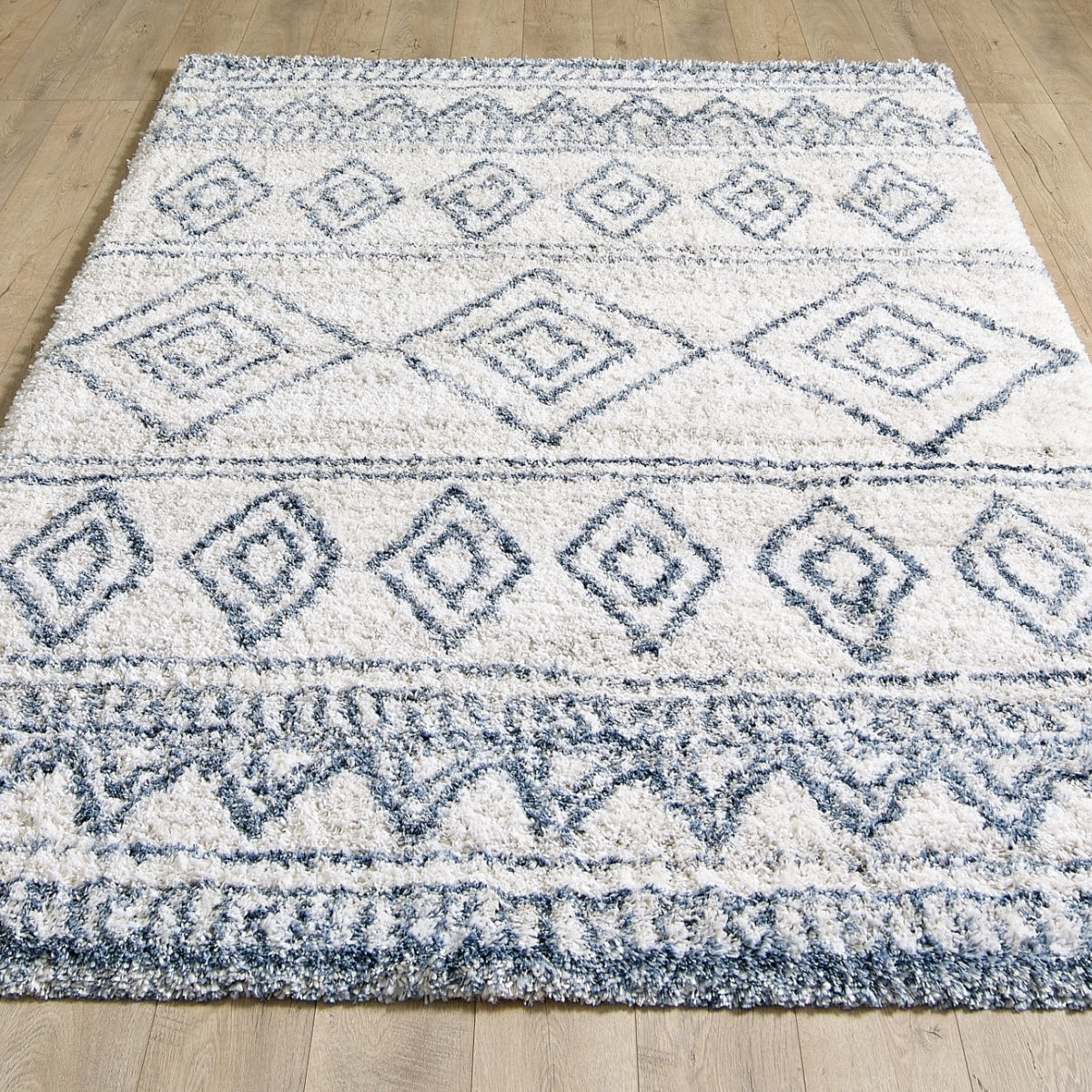 VeniceWhiteandBluePlushGeometricRug-2