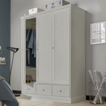 white wardrobes