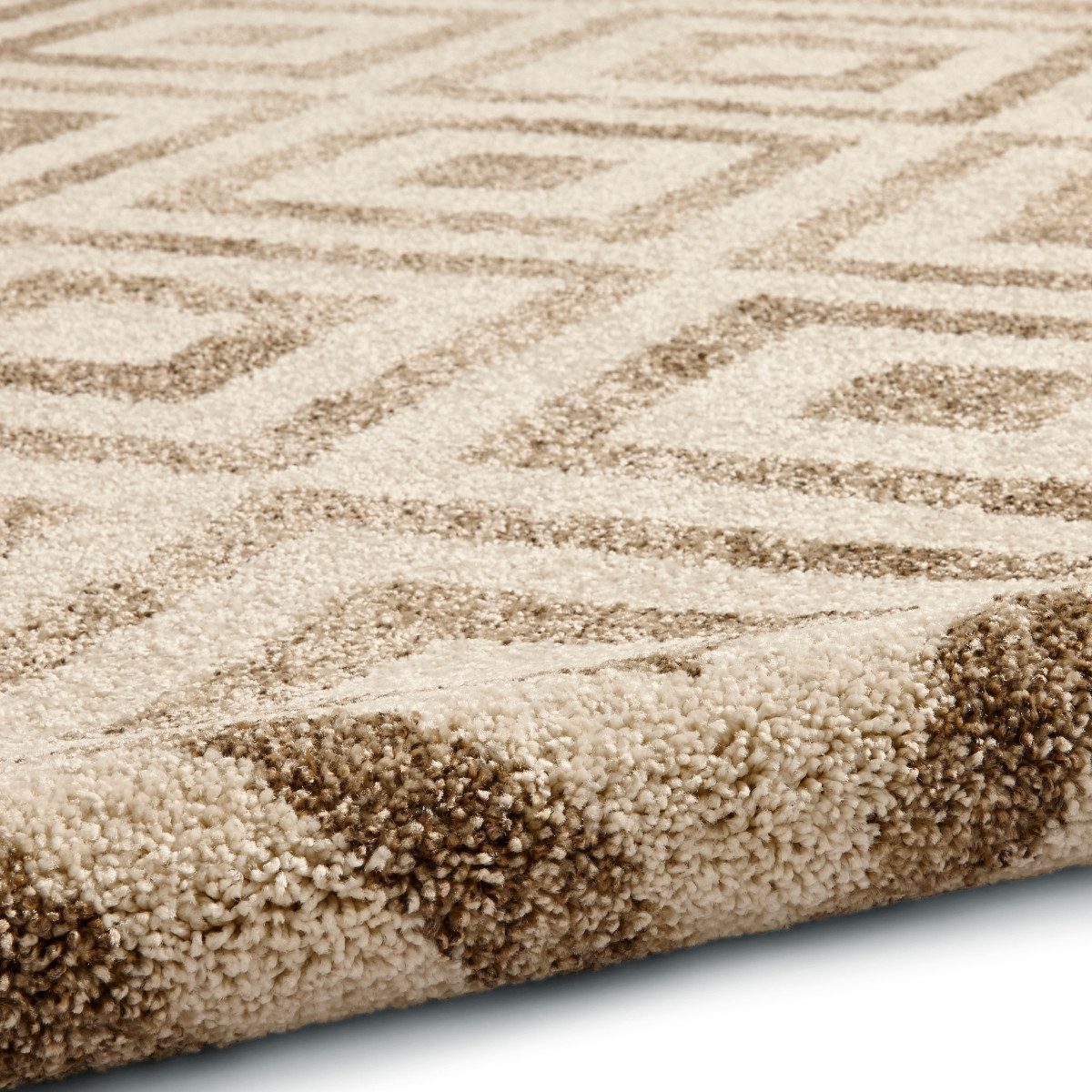 Elegant Beige Diamond Rug