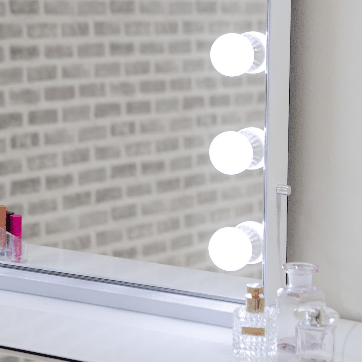 Calabasas Portrait LED Vanity Mirror -7