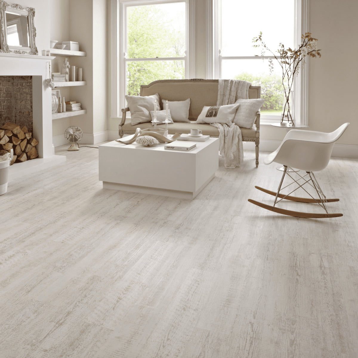 Knight Tile - Karndean
