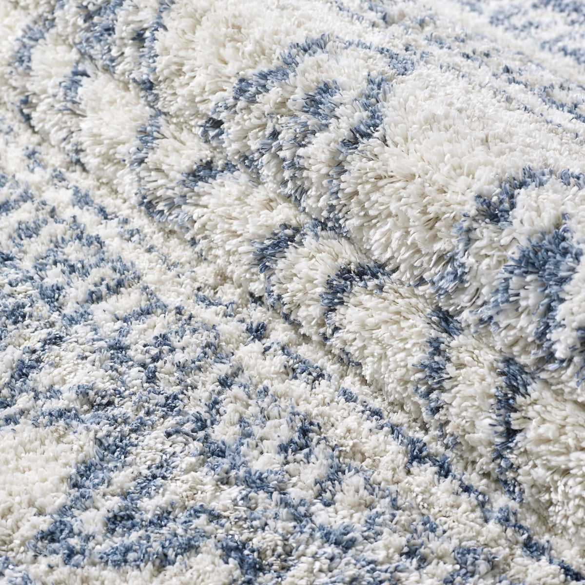 VeniceWhiteandBluePlushGeometricRug-4