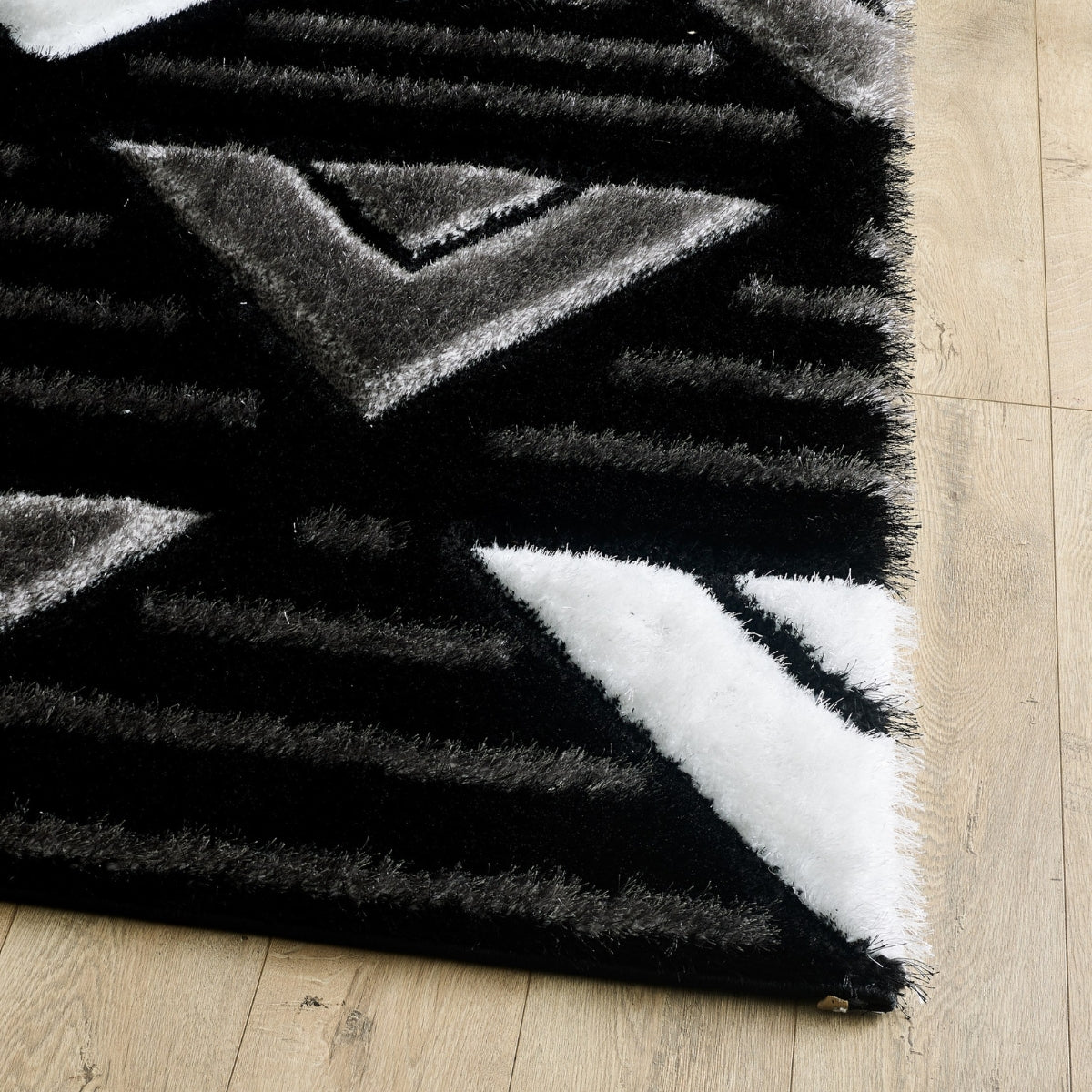 VenusAbstractBlackandGreyGeometricRug-4
