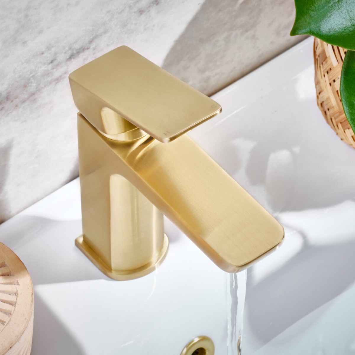 Muro Brushed Brass Basin Mono Mixer - 2