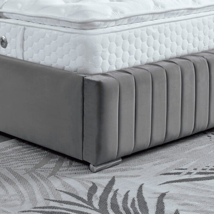 Savannah grey velvet bed - 2